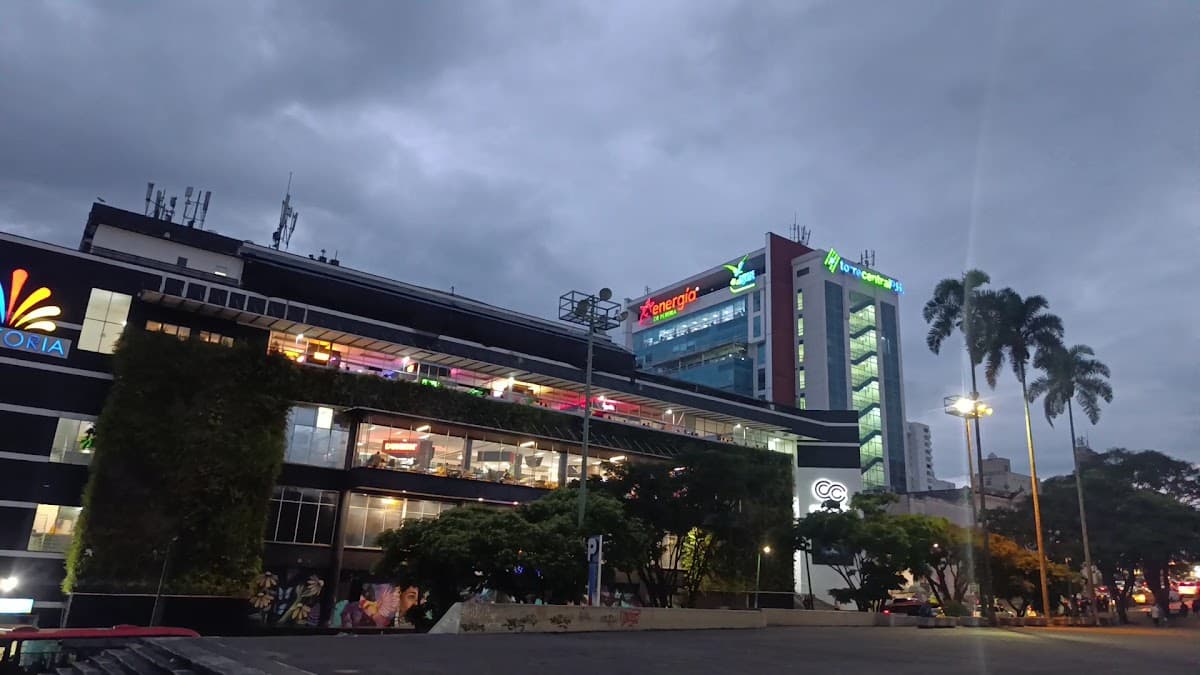 Victoria Centro Comercial — foto
