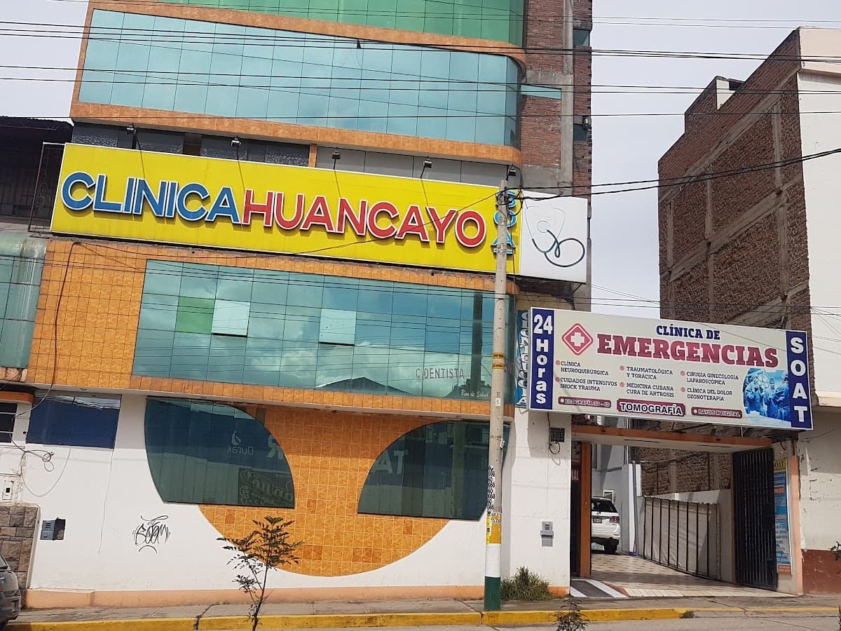 Clinica Especializada San Carlos — foto