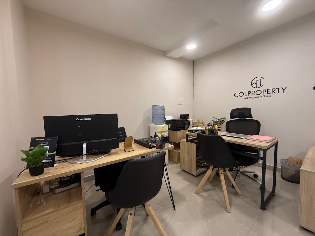 Colproperty Management SAS — foto