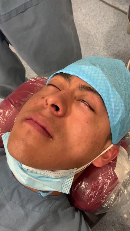 ÓPTICA REAL, Dr. Santiago Real — foto