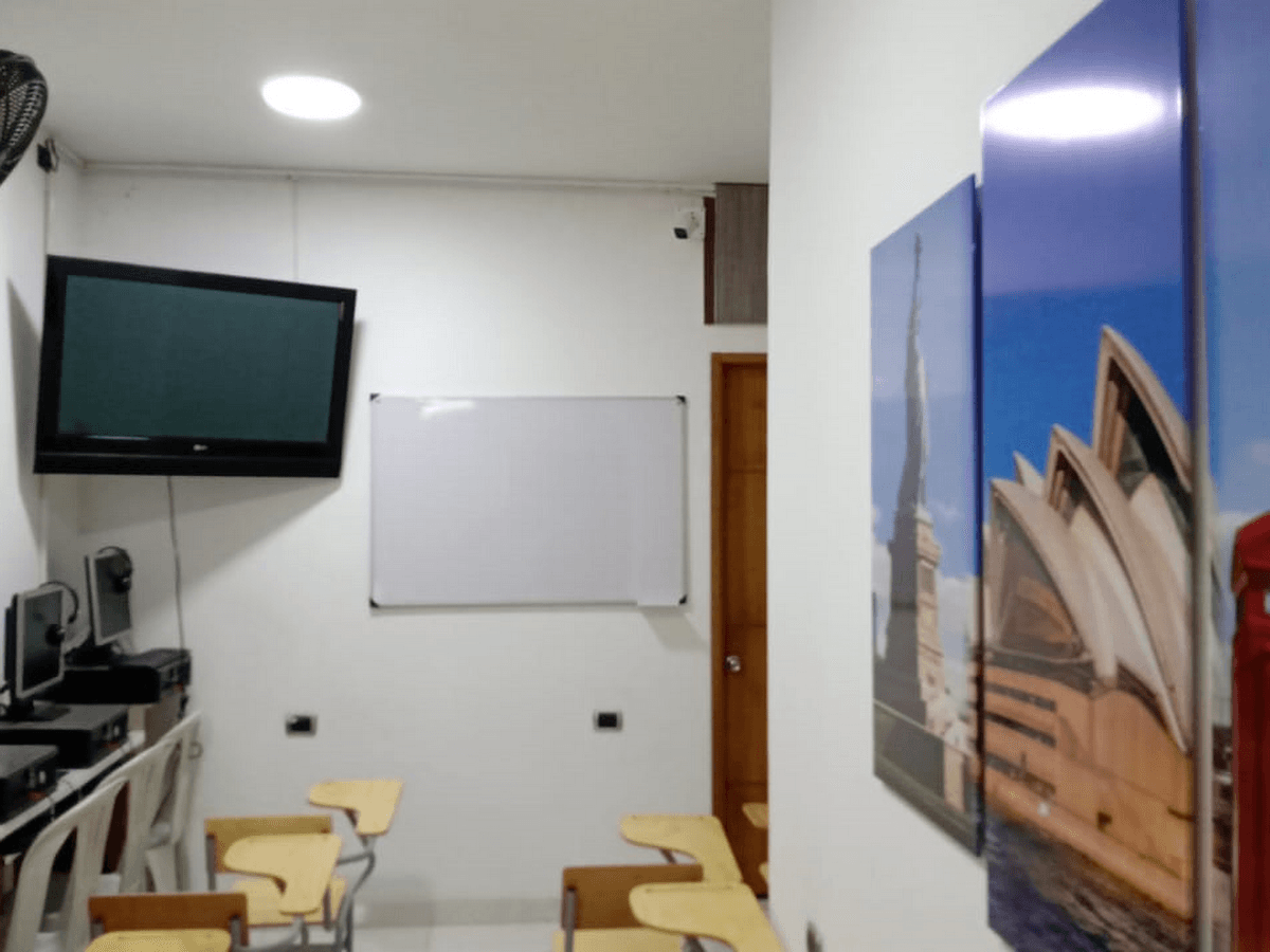 Academia Inglés-Now — foto
