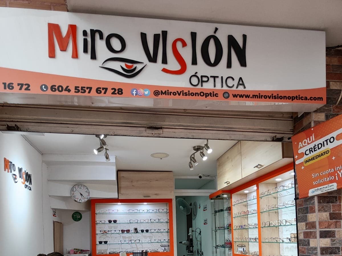 Lentes Zeiss - Metrovisual Óptica Local Alpes Plaza - Montura de Gafas en Medellín – Gafas Formuladas — foto