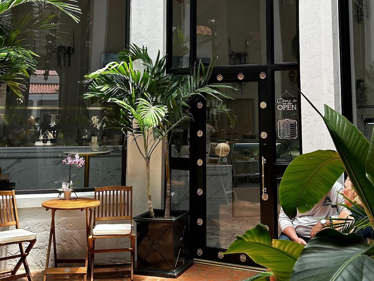 Via Roma Cafe