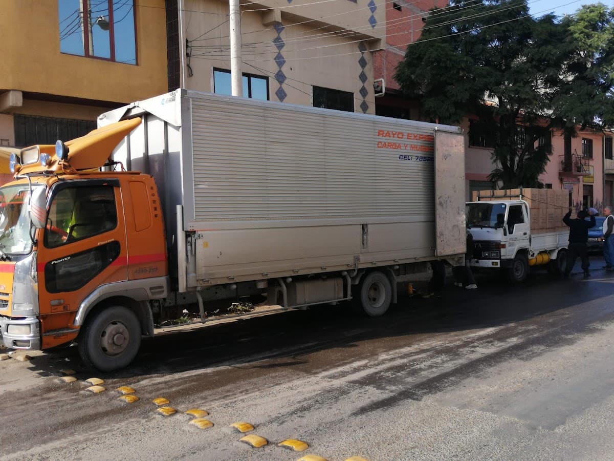 Transportes EMTRANSAS J&B — foto