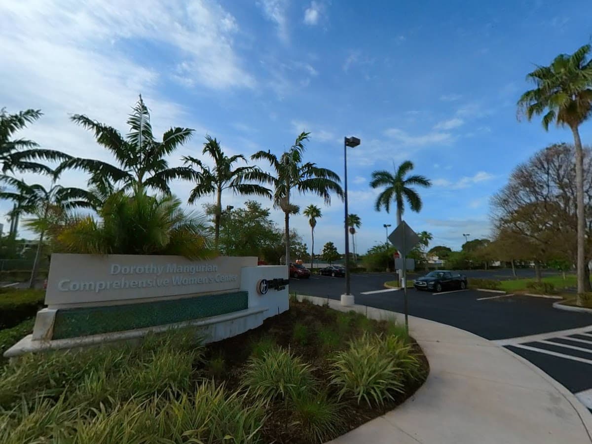 Holy Cross HealthPlex — foto