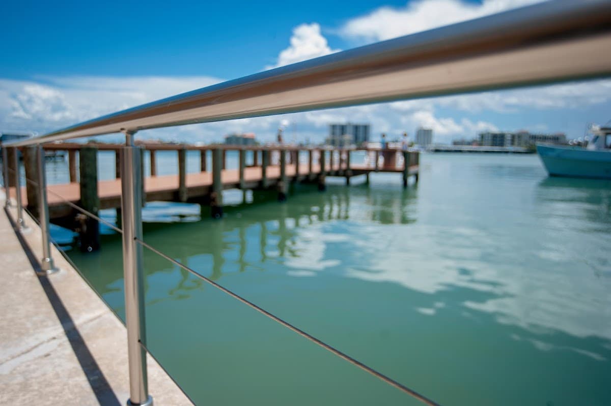 Decks & Docks — foto