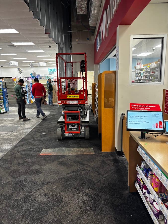 CVS Pharmacy y más — foto