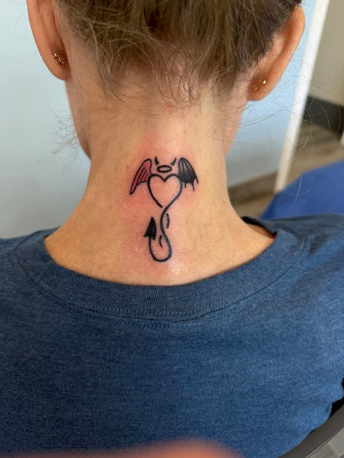 East Coast Worldwide Tattoo & Piercing — foto