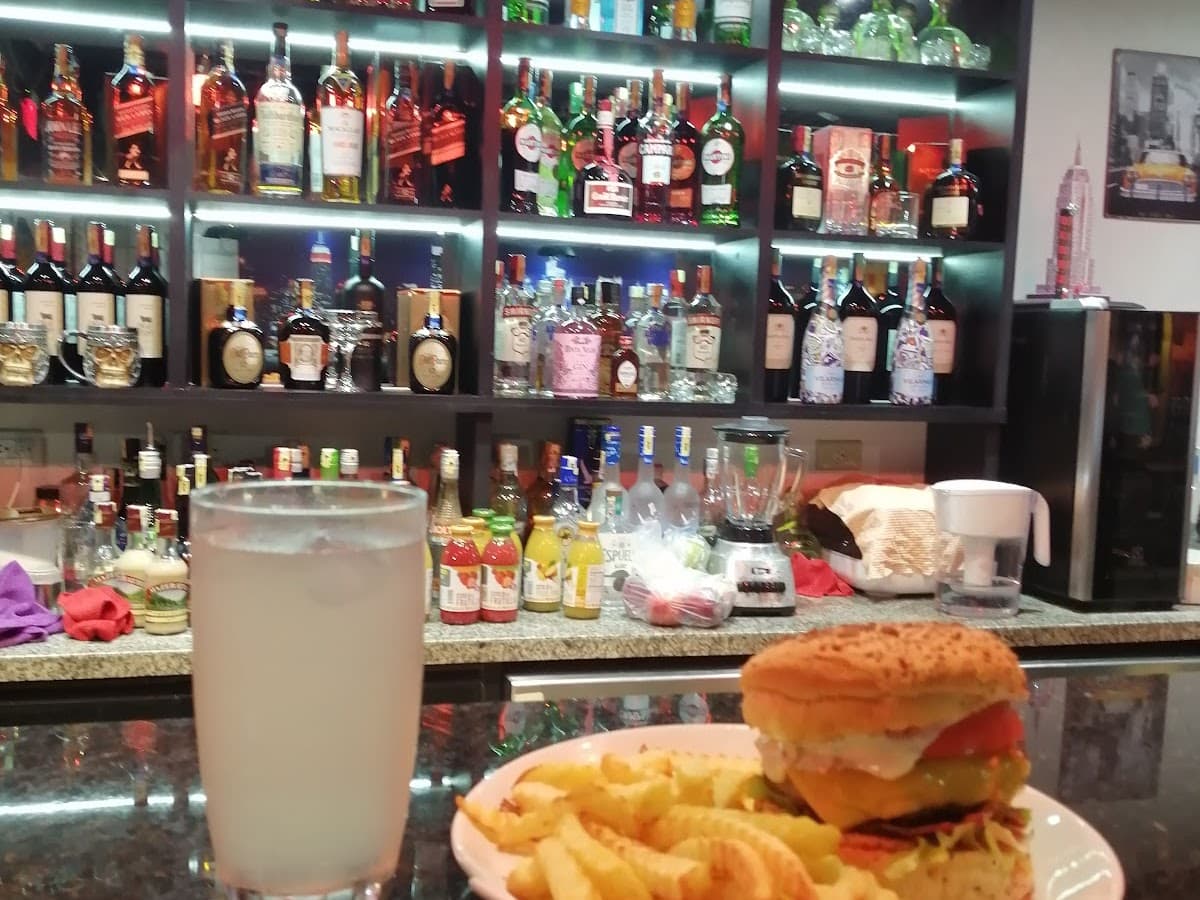 MONTPELLIER LOUNGE — foto