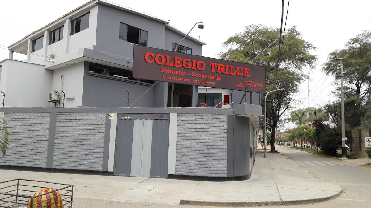 Colegio Trilce Piura — foto