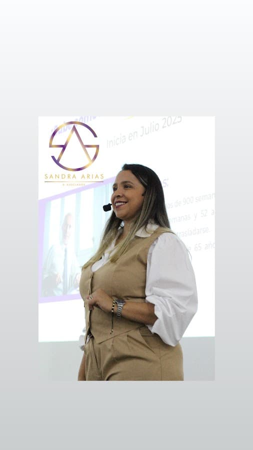 Sandra Arias y Asociados — foto