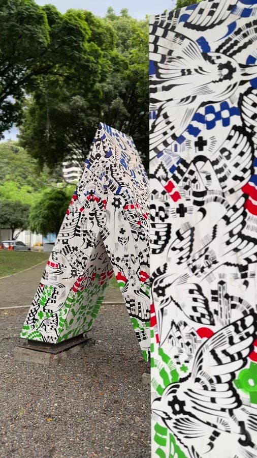 Monumento Letras de Cali — foto