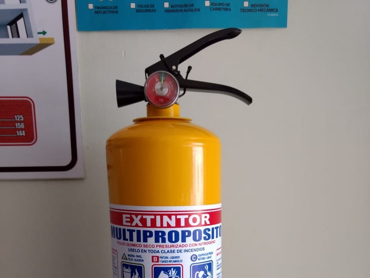 VENTA Y RECARGA DE EXTINTORES NEIVA SEGUSER JM — foto