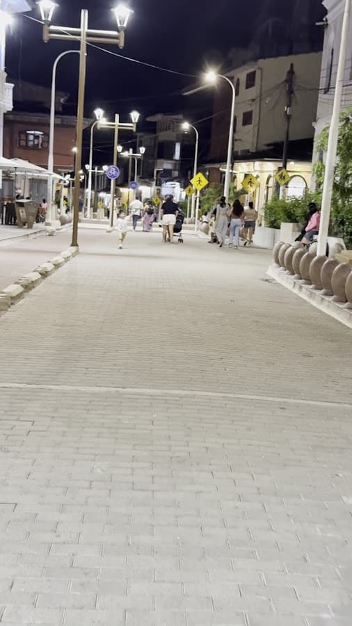 Macambo Hs (3 estrellas) — foto