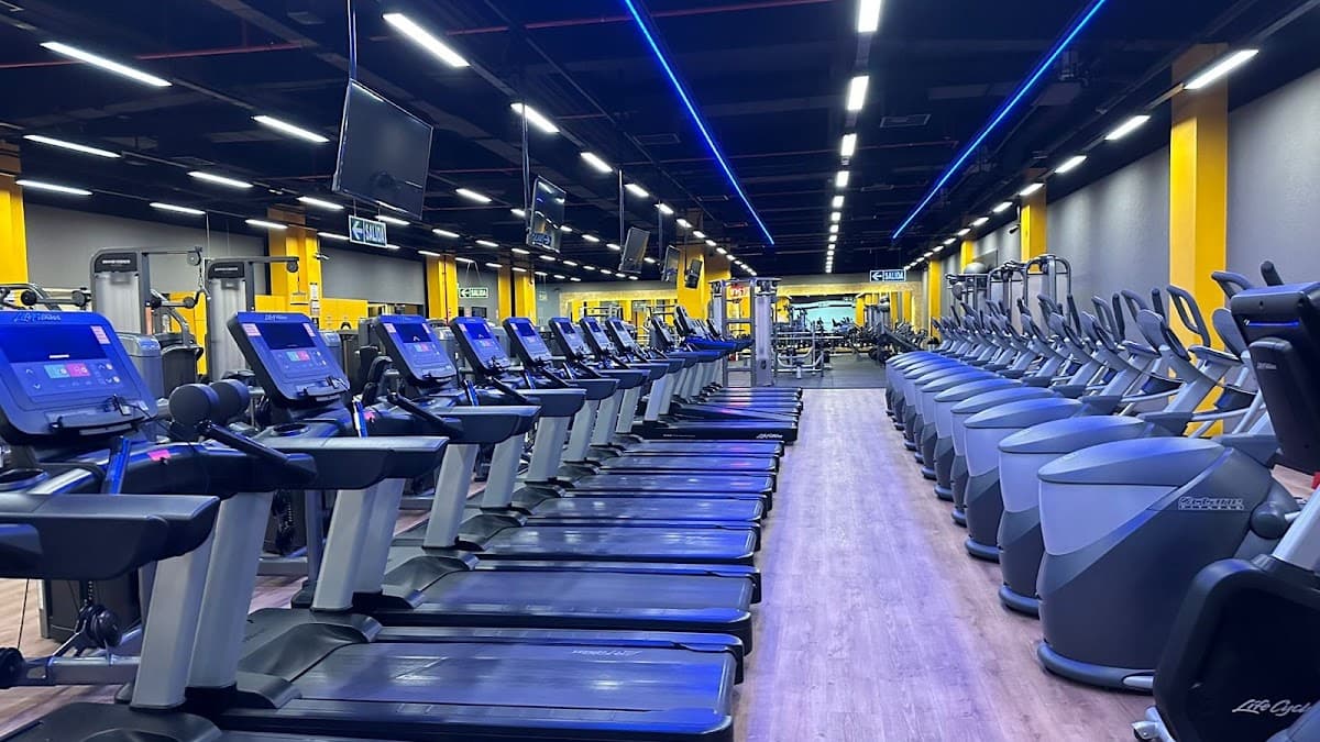 Gimnasio Smart Fit - Real Plaza Huancayo