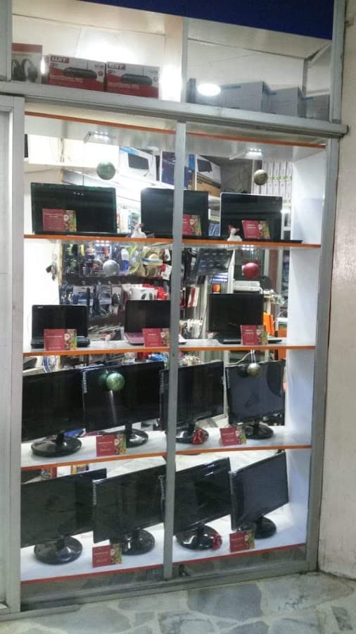 E&C COMPUTADORES Y TECNOLOGÍA — foto