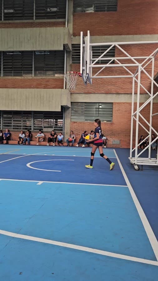 Colegio San Agustín El Marqués — foto