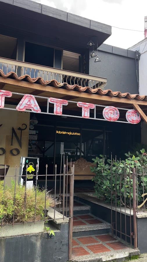 Raven Tattoo Shop