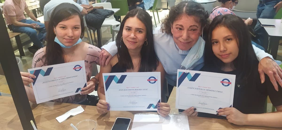 ENGLISH WITH US: CURSOS DE INGLÉS EN CALI — foto
