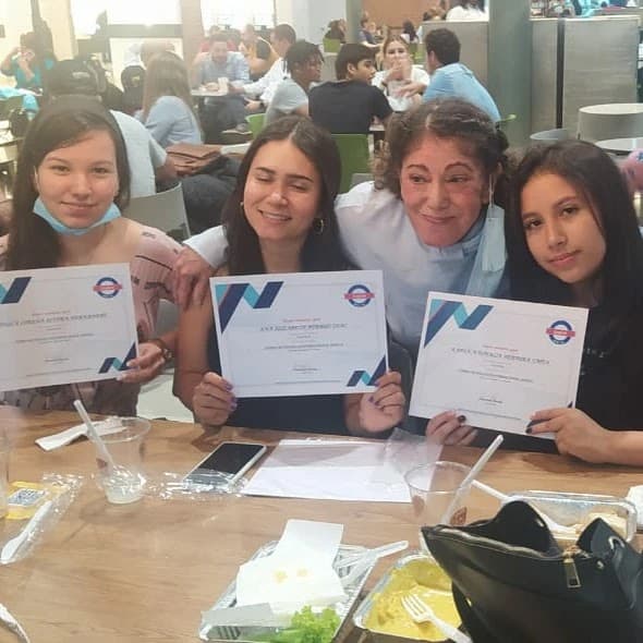 ENGLISH WITH US: CURSOS DE INGLÉS EN CALI — foto