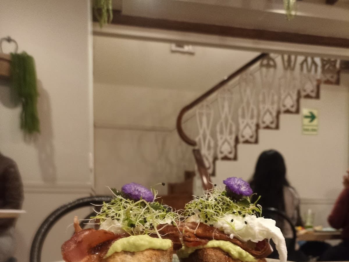 El Cardenal Café — foto