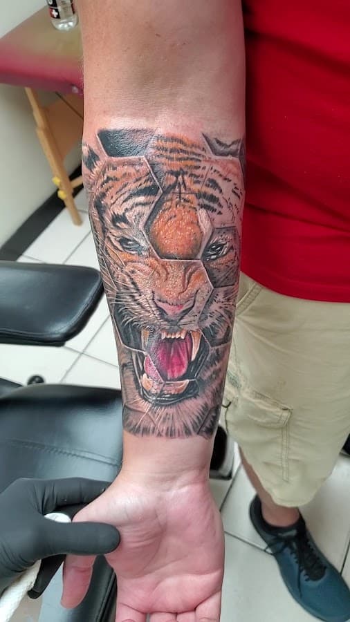 Las Vegas Tattoo Co — foto