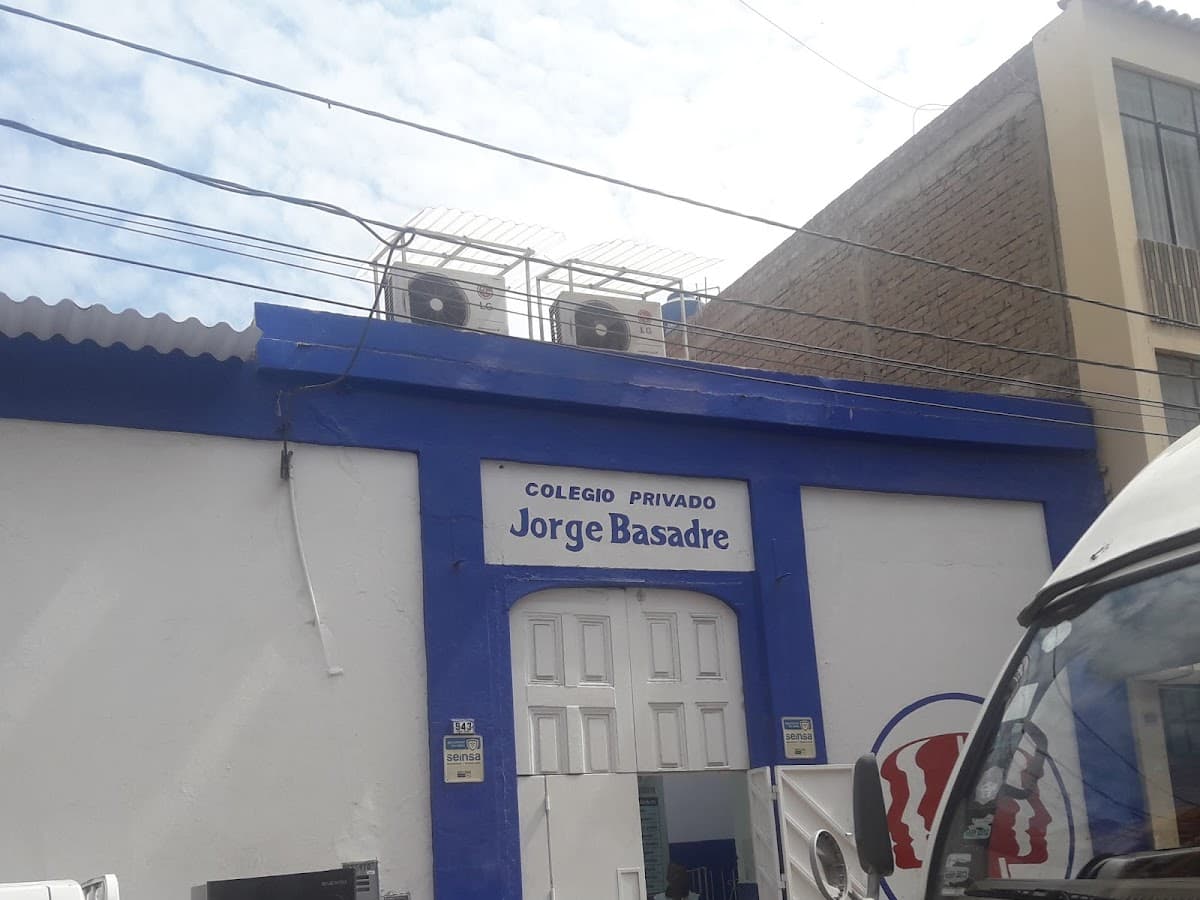 Colegio Jorge Basadre — foto