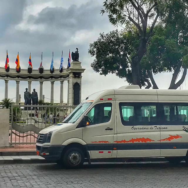 Ecuadorianbus-Charter S.A. — foto