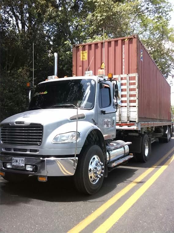 B&M LOGÍSTICA EN TRANSPORTE S.A.S — foto