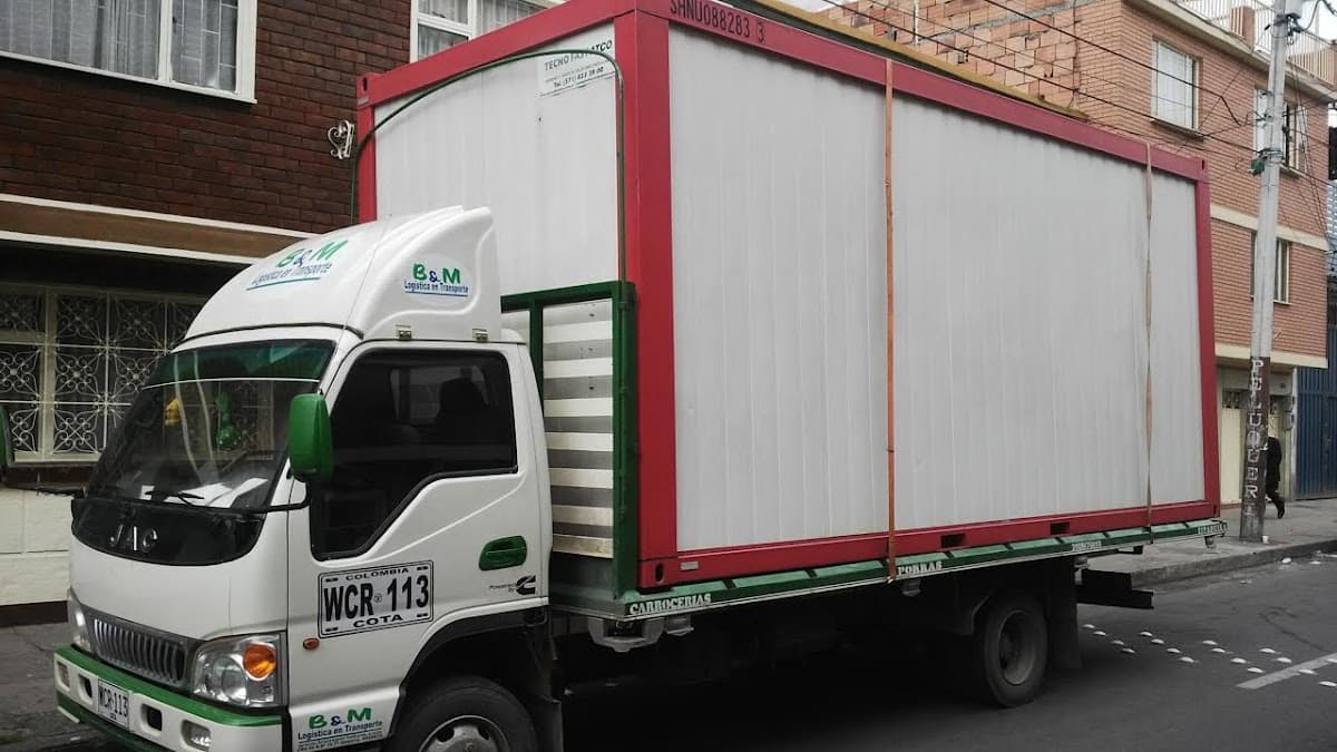 B&M LOGÍSTICA EN TRANSPORTE S.A.S — foto