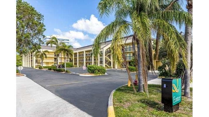 Quality Inn Palm Beach International Airport