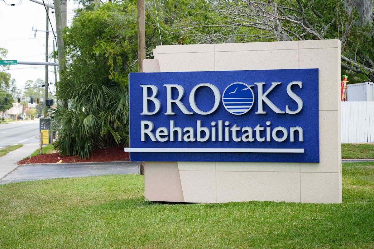 Brooks Rehabilitation Outpatient Clinic - Healthcare Plaza — foto