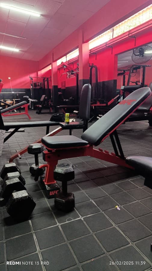 Emalextian gym — foto