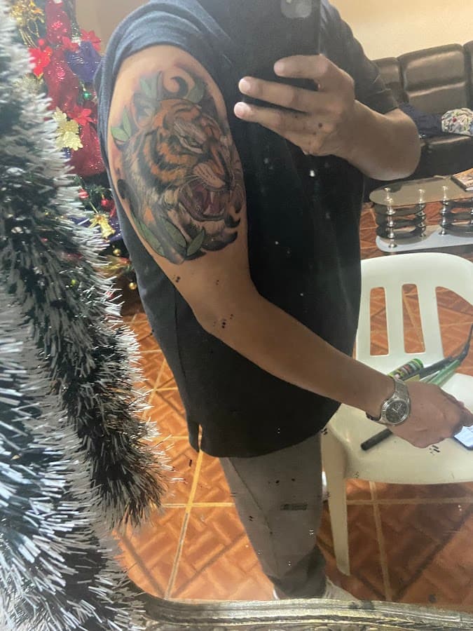 Ox-Fly Tattoo & Body Piercing — foto