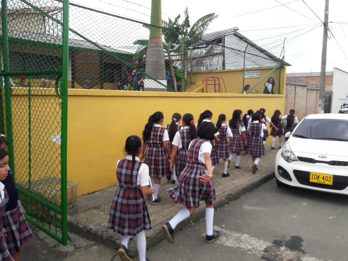 Institución Educativa La Milagrosa — foto
