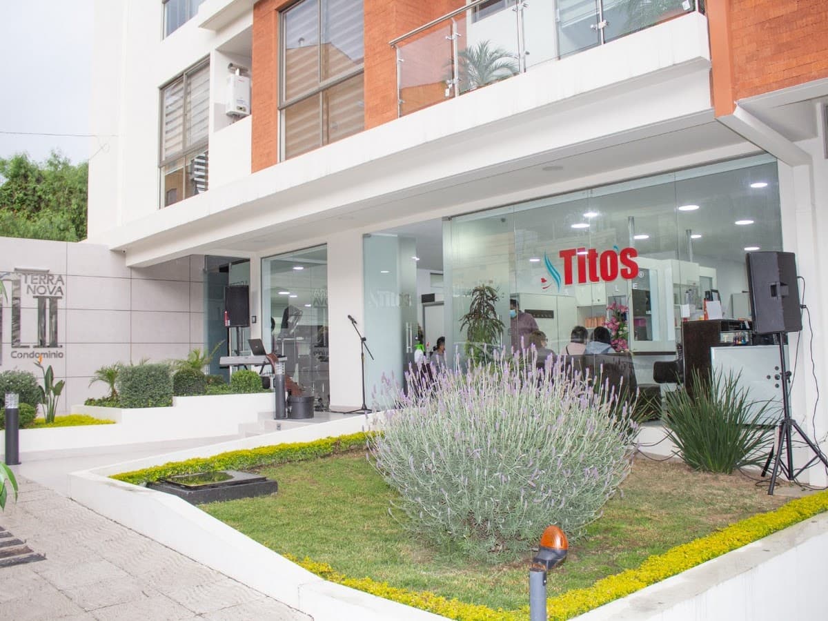 Titos Style