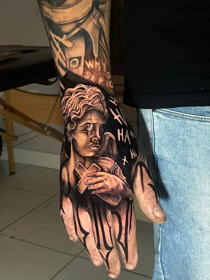 Nardes tattoo itapema — foto
