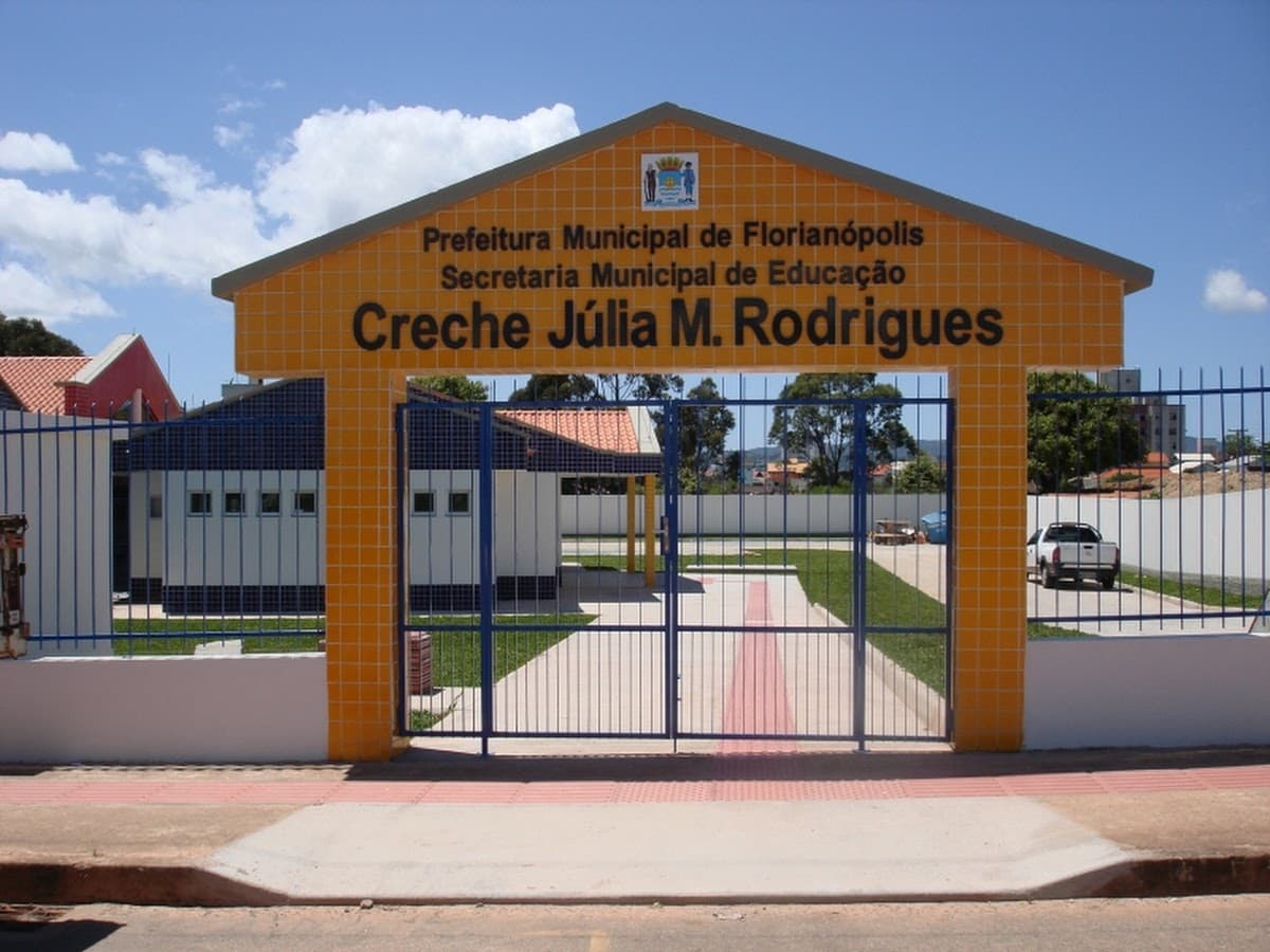NEIM Júlia Maria Rodrigues