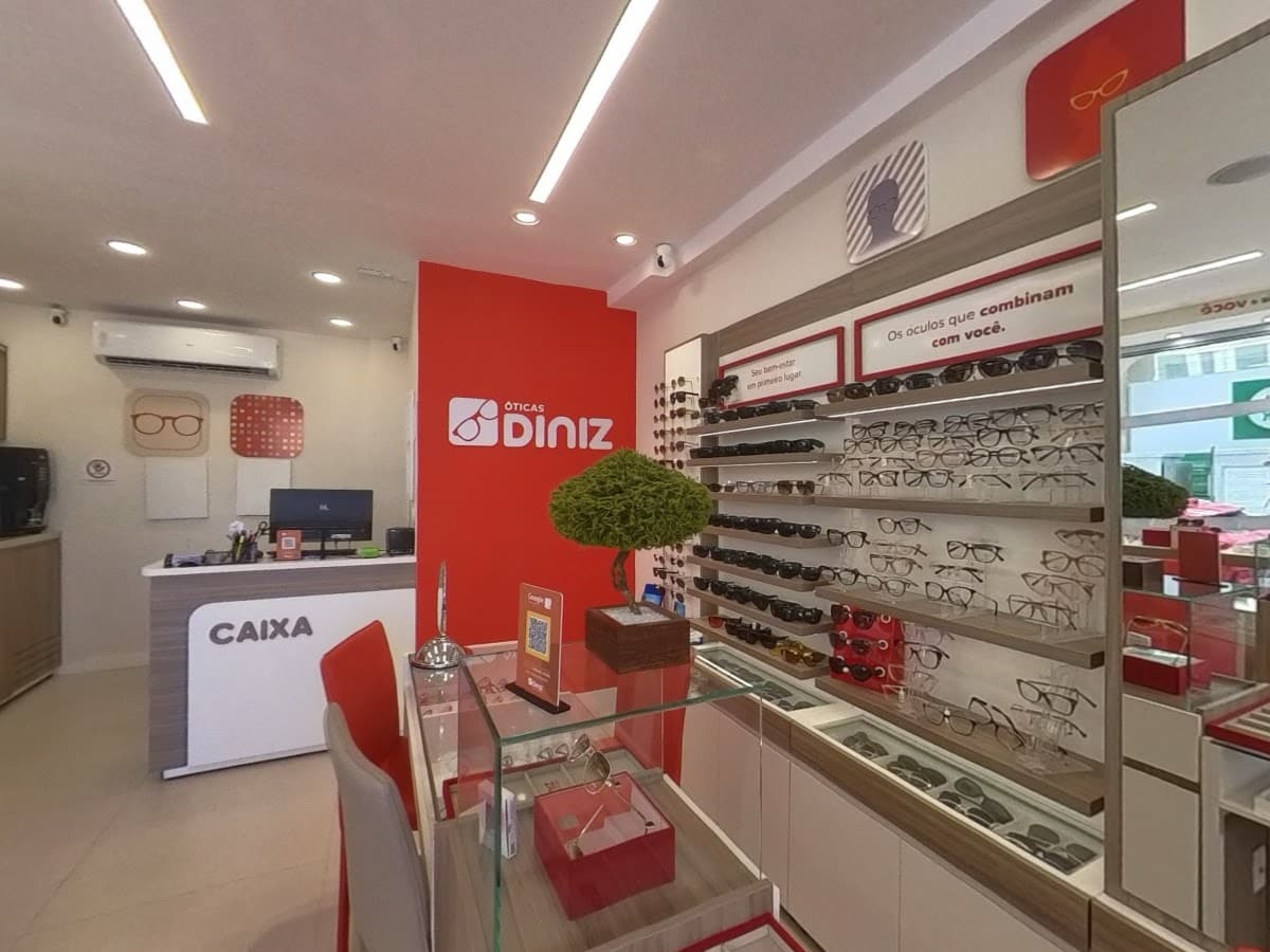 Óticas Diniz Itapema — foto