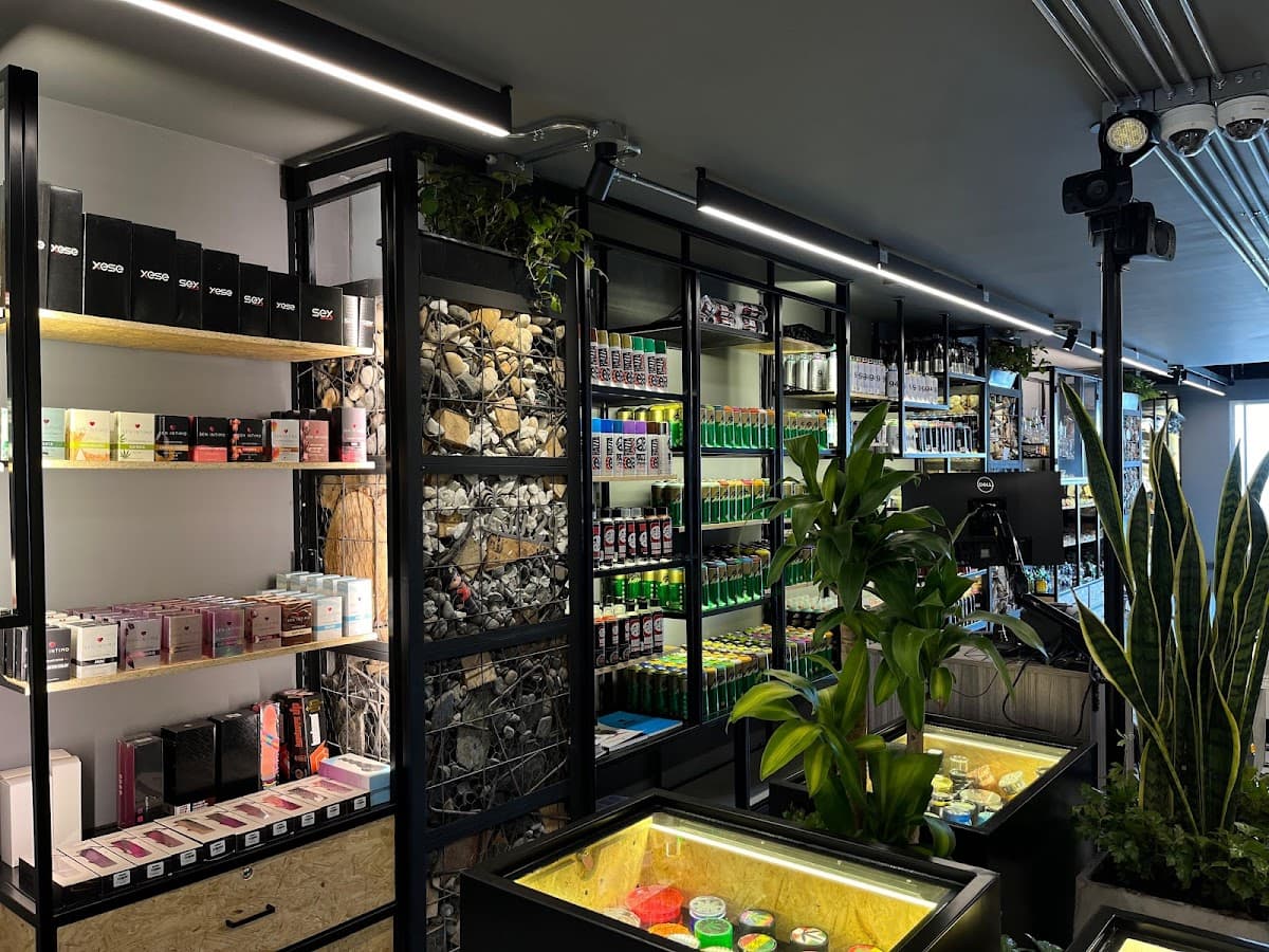 Critical + Street Shop
