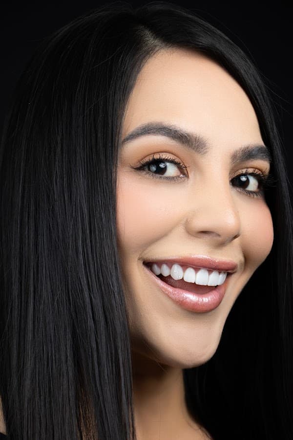 Consultorio Dra Vanesa Gutiérrez/odontologia/Estetica dental/clínica dental/implantes/diseño de sonrisa/Lentes cerámicos/