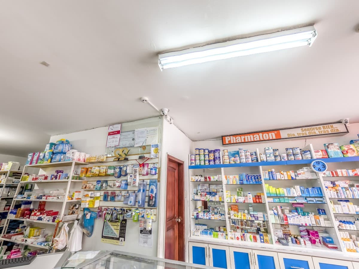 Farmacia El Cisne — foto