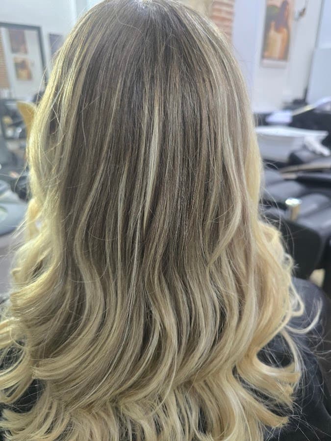 Doris Salón Spa Cartagena - Getsemaní _ BARBERÍA, SPA UÑAS, MASAJE, TRENZAS AFRICANAS, TATTOO Y PIERCING — foto
