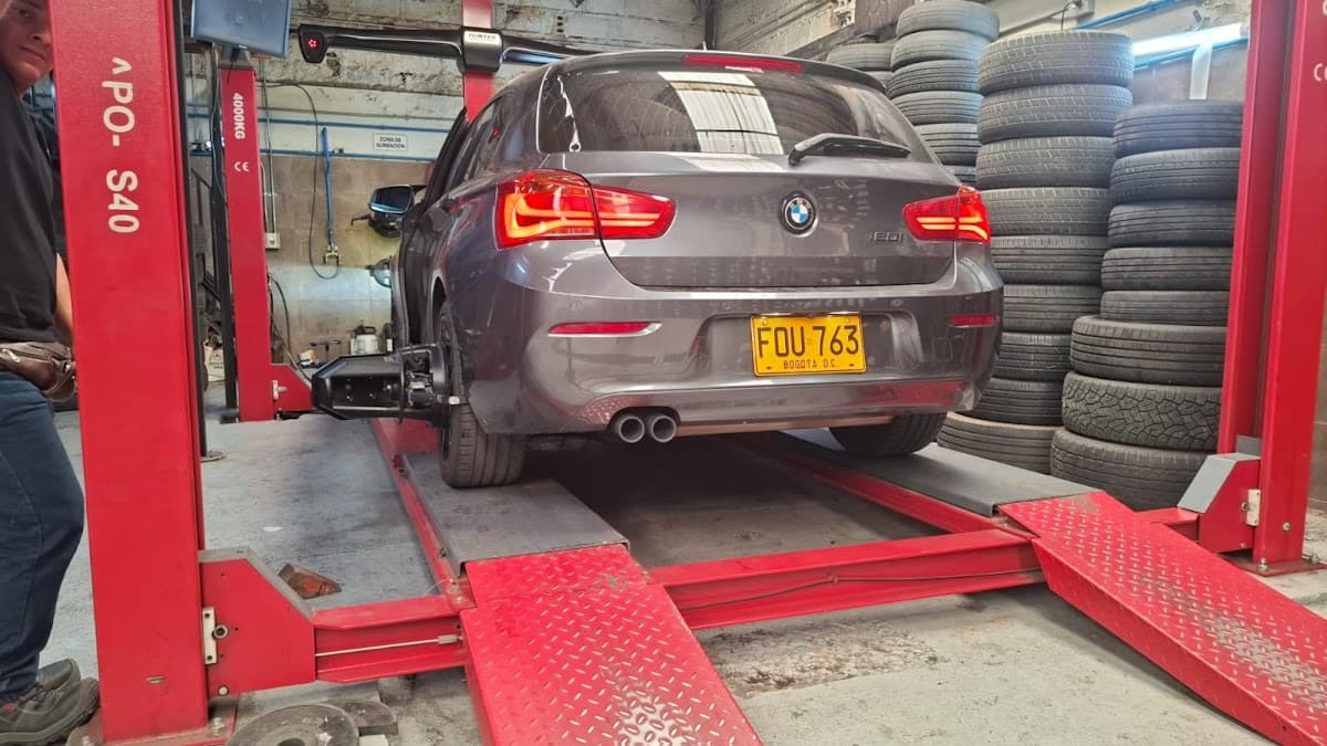 MedecaR - Taller de mecánica automotriz en Medellín