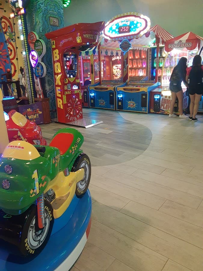 Crazy Town Mall Plaza