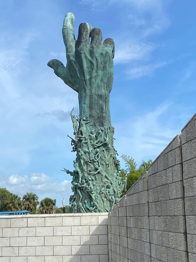 Holocaust Memorial Miami Beach — foto