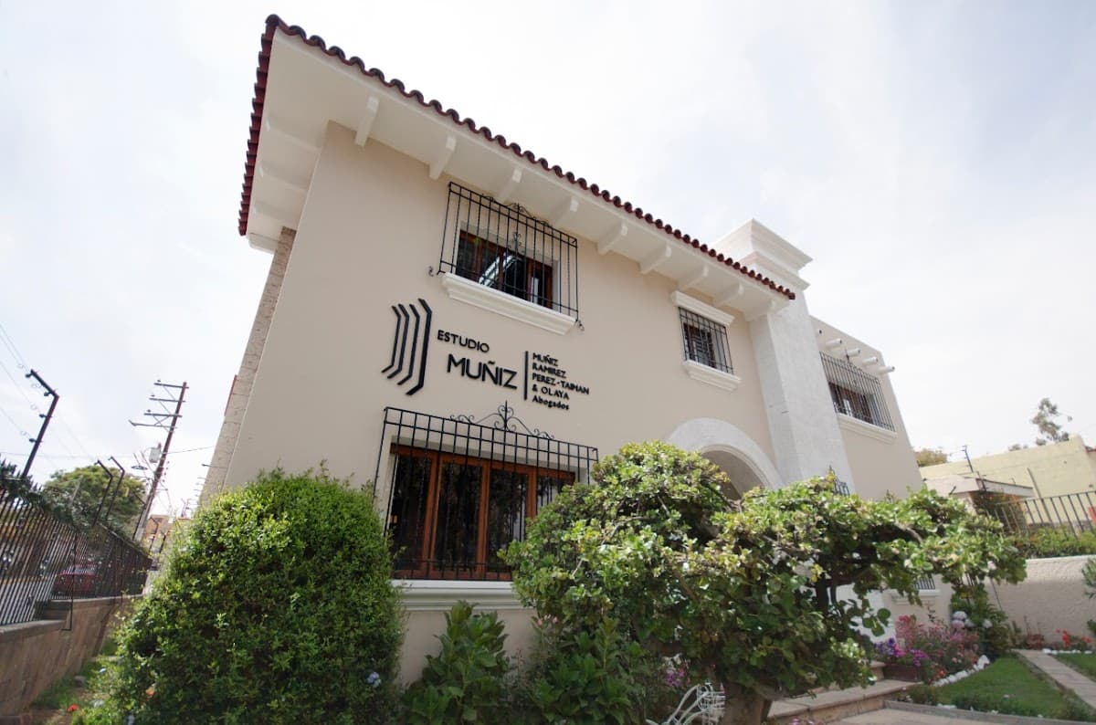 ESTUDIO MUÑIZ AREQUIPA — foto