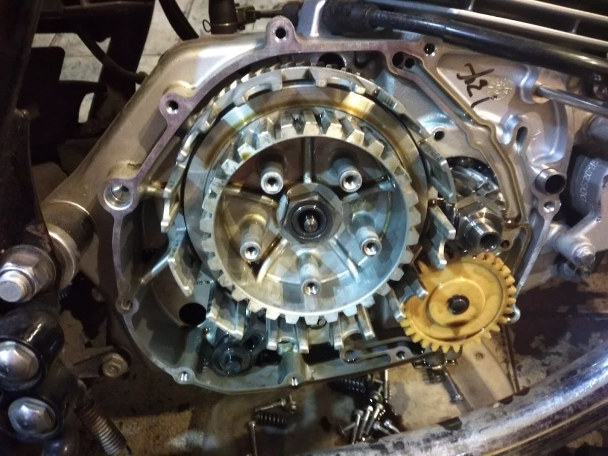 TALLER DE MOTO — foto