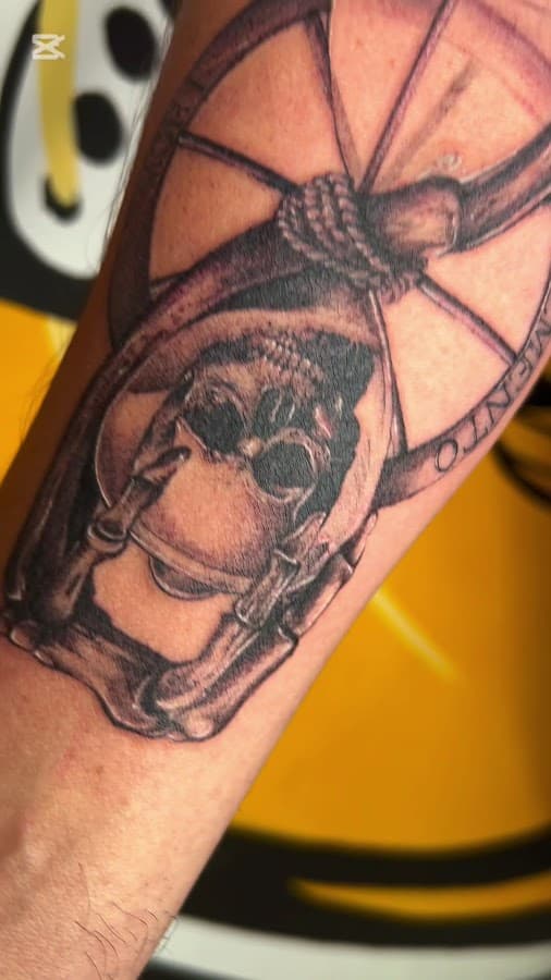1994 TATTOO STUDIO — foto