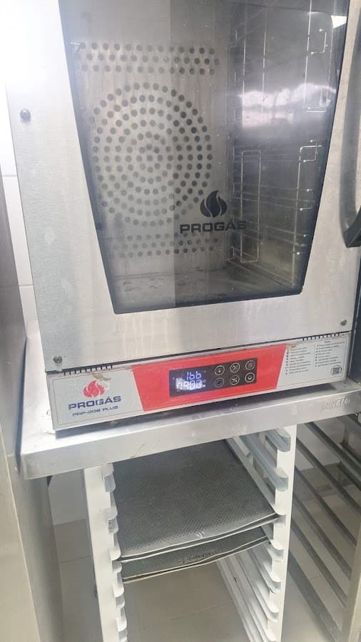 Floripa Assistência Técnica| especializada em equipamentos de gastronomia.